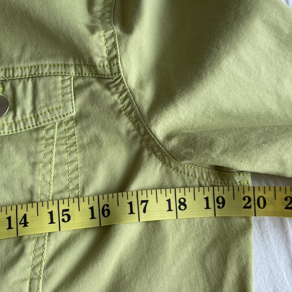 Cleo Petites mint green denim jacket style. Metal buttons on front and sides. M - Picture 7 of 13